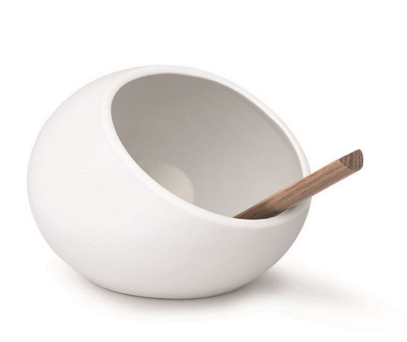 Weiße Rosendahl Copenhagen Salzschale mit Holz-Löffel, modernes Design für Küche und Tisch.